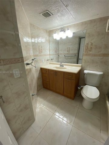 17500 NW 67th Pl F-4, Hialeah, FL 33015