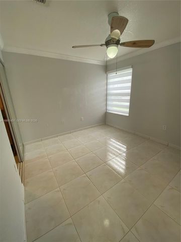 17500 NW 67th Pl F-4, Hialeah, FL 33015
