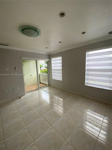 17500 NW 67th Pl F-4, Hialeah, FL 33015