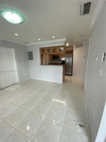 17500 NW 67th Pl F-4, Hialeah, FL 33015