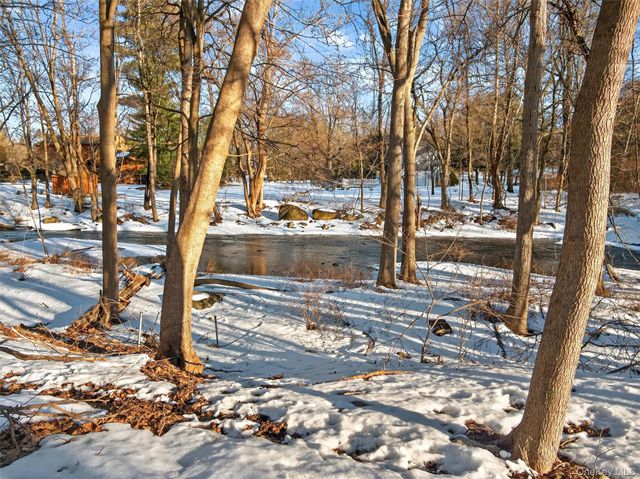 325 Haverstraw Road, Montebello, NY 10901