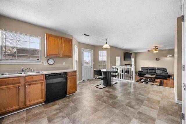 100 Adelaide Drive, Covington, GA 30016