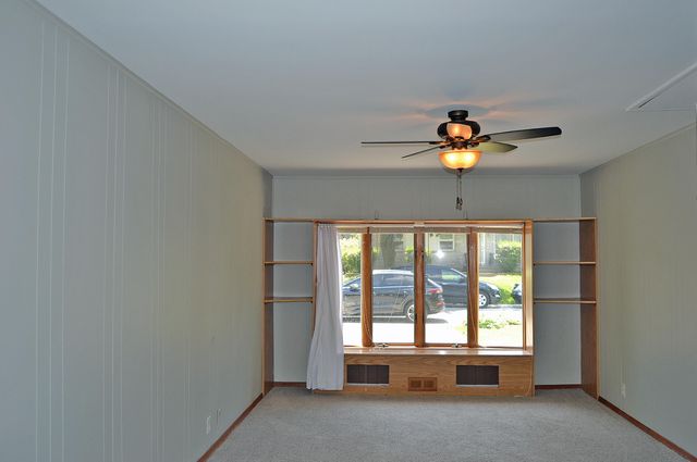 2956 W 75th Lane, Merrillville, IN 46410