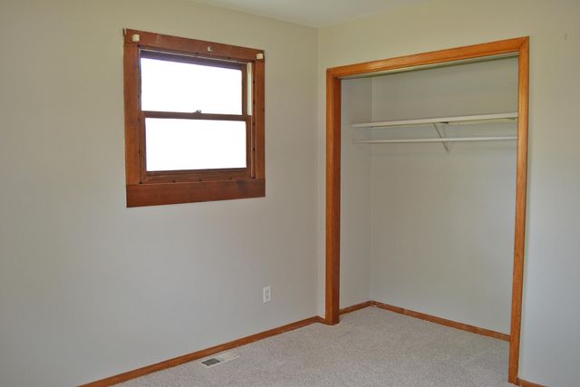 2956 W 75th Lane, Merrillville, IN 46410
