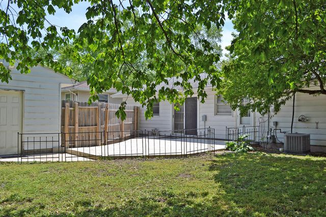 2956 W 75th Lane, Merrillville, IN 46410