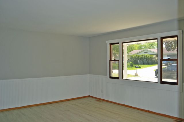 2956 W 75th Lane, Merrillville, IN 46410