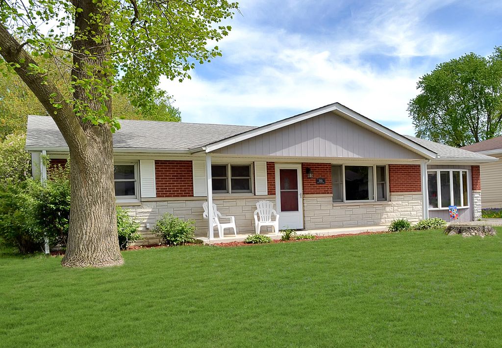 2956 W 75th Lane, Merrillville, IN 46410