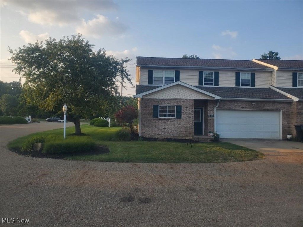 4015 Pelham Street NE, Canton, OH 44714