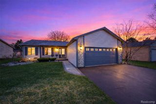 3174 Pirrin Drive, Waterford Charter Township, MI 48329