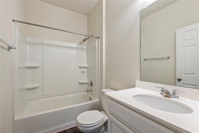 420 Bella Luna WAY, Liberty Hill, TX 78642