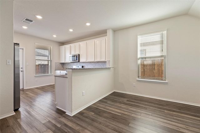 420 Bella Luna WAY, Liberty Hill, TX 78642