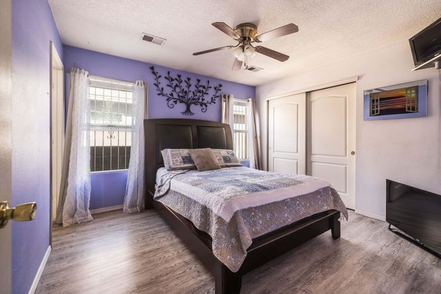 483 Ridge Stone Drive SW, Albuquerque, NM 87121