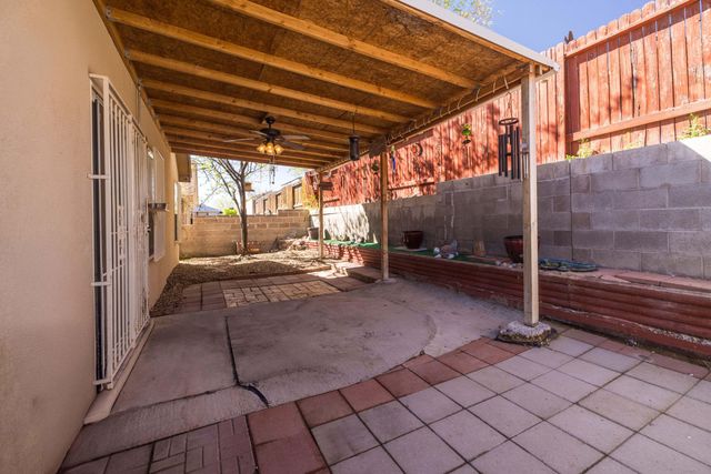 483 Ridge Stone Drive SW, Albuquerque, NM 87121