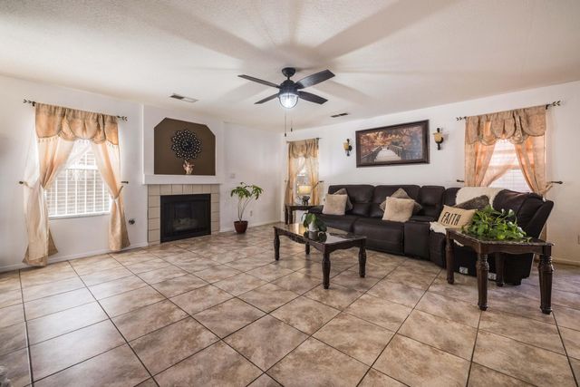 483 Ridge Stone Drive SW, Albuquerque, NM 87121