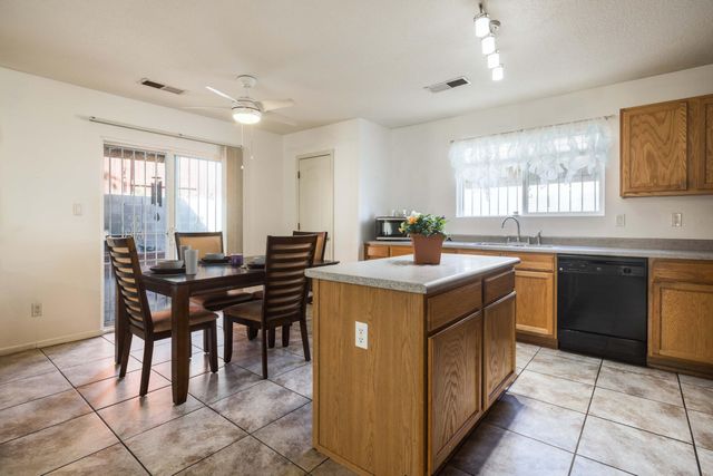 483 Ridge Stone Drive SW, Albuquerque, NM 87121