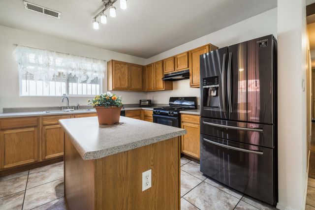 483 Ridge Stone Drive SW, Albuquerque, NM 87121