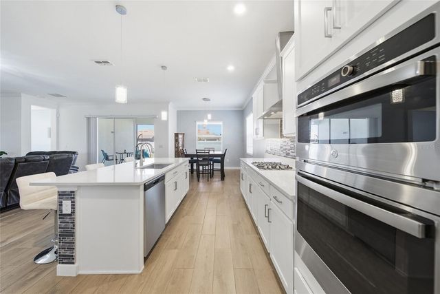 17301 SCUBA CREST STREET, Wimauma, FL 33598