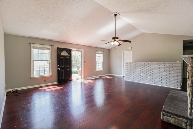 6415 Waid Circle, Paducah, KY 42001