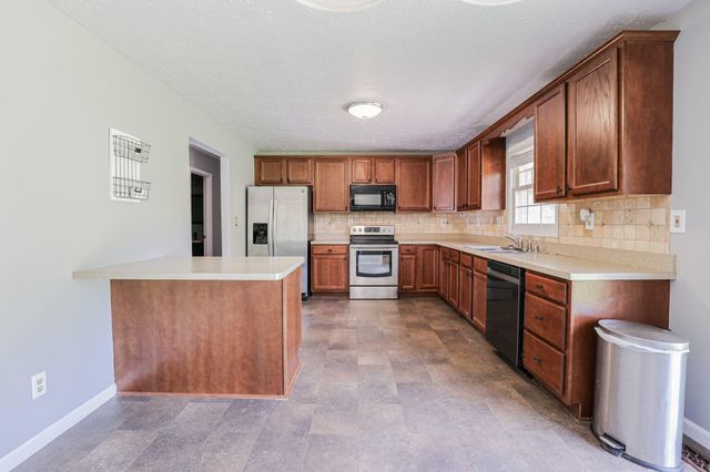 6415 Waid Circle, Paducah, KY 42001