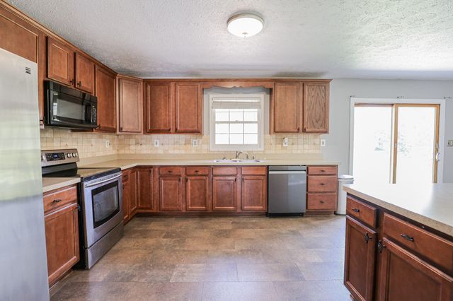 6415 Waid Circle, Paducah, KY 42001