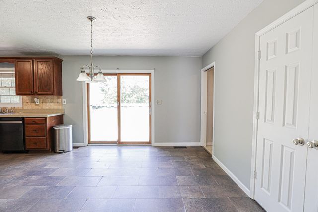 6415 Waid Circle, Paducah, KY 42001