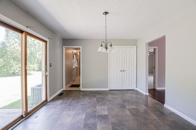 6415 Waid Circle, Paducah, KY 42001