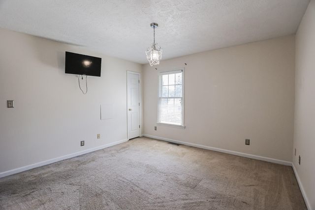 6415 Waid Circle, Paducah, KY 42001