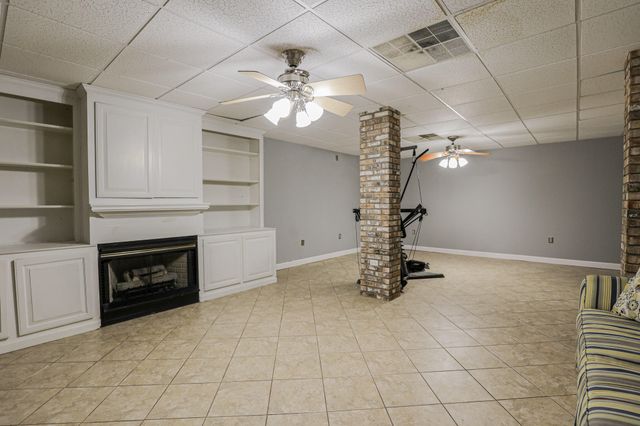 6415 Waid Circle, Paducah, KY 42001