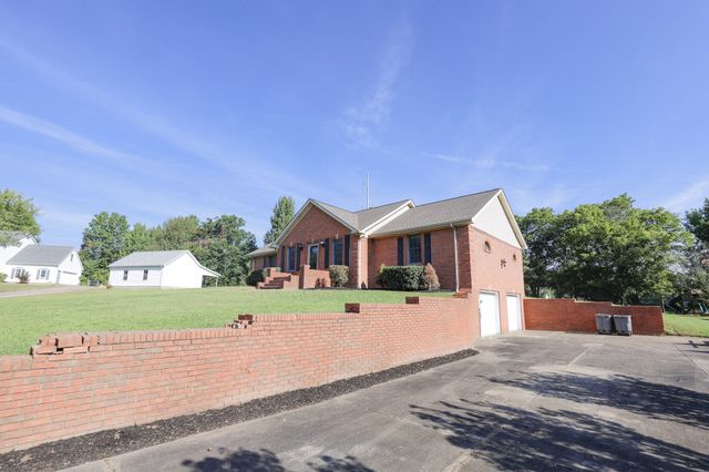 6415 Waid Circle, Paducah, KY 42001