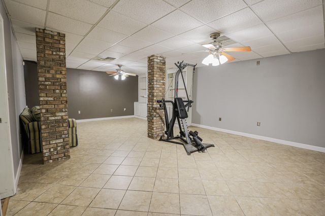 6415 Waid Circle, Paducah, KY 42001