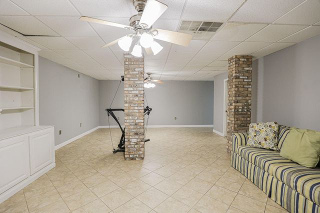 6415 Waid Circle, Paducah, KY 42001
