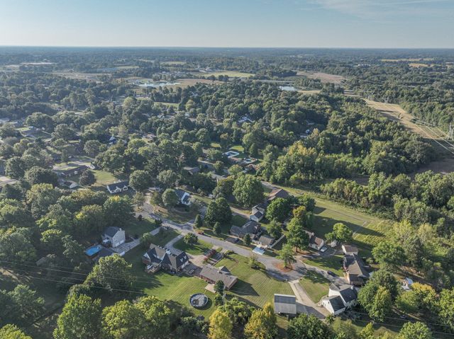 6415 Waid Circle, Paducah, KY 42001