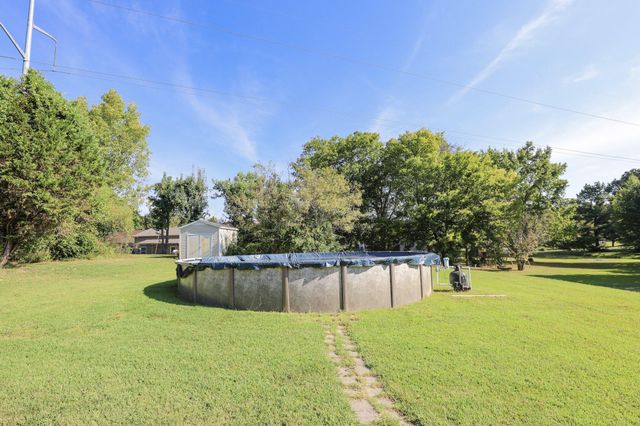 6415 Waid Circle, Paducah, KY 42001