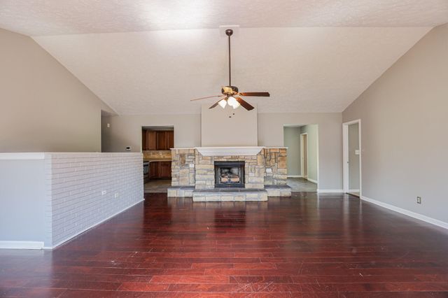 6415 Waid Circle, Paducah, KY 42001