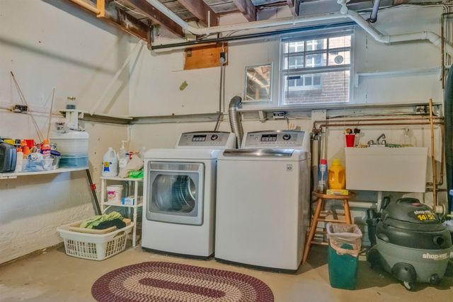 173 Winnacunnet Road, Hampton, NH 03842