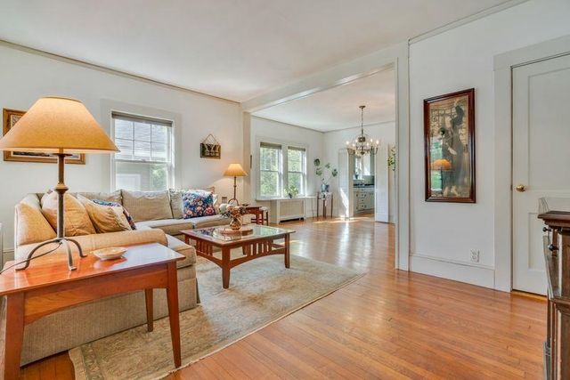 173 Winnacunnet Road, Hampton, NH 03842