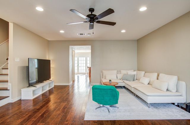 12646 Huntingwick Drive 127, Houston, TX 77024