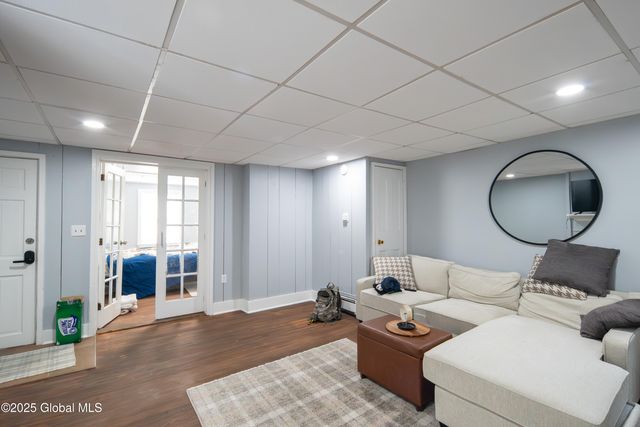 17 7th Street, Watervliet, NY 12189