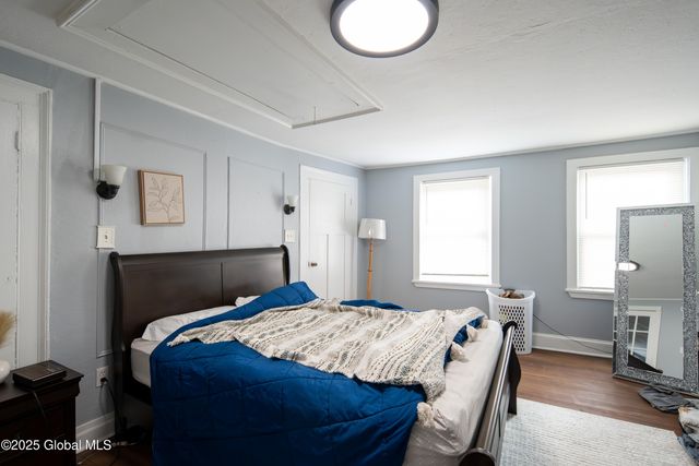 17 7th Street, Watervliet, NY 12189