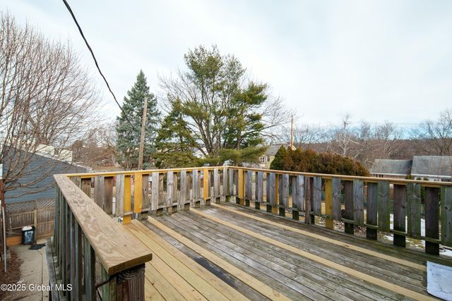 17 7th Street, Watervliet, NY 12189