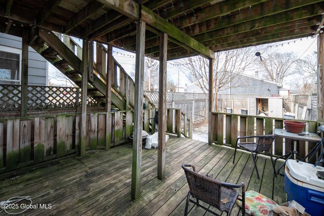 17 7th Street, Watervliet, NY 12189