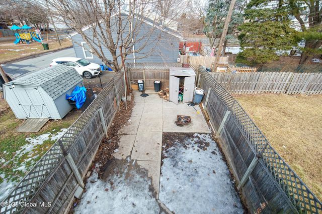 17 7th Street, Watervliet, NY 12189