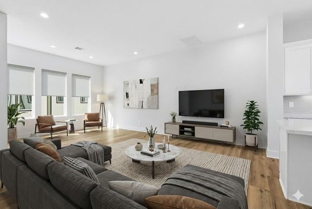 9405 Hammerly Boulevard E, Houston, TX 77080