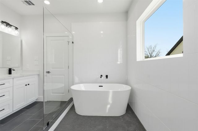 9405 Hammerly Boulevard E, Houston, TX 77080