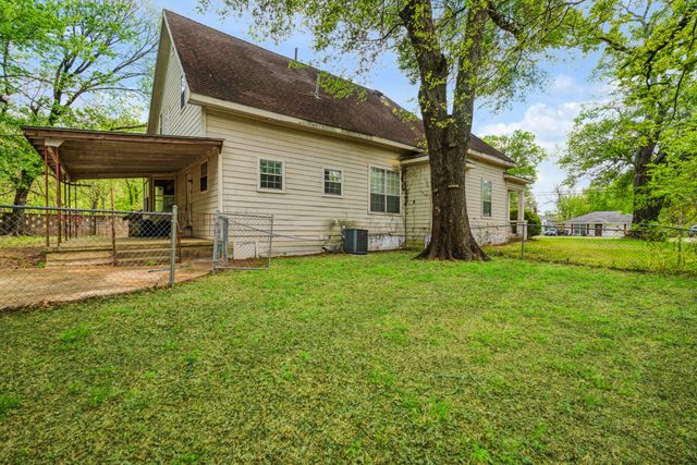 1363 Pine Bluff Street, Paris, TX 75460