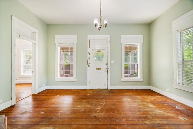 1363 Pine Bluff Street, Paris, TX 75460