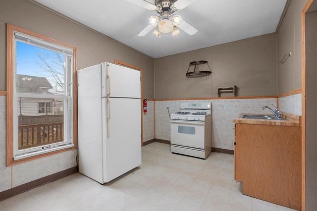 1318 BABBITZ AVENUE, Oshkosh, WI 54901