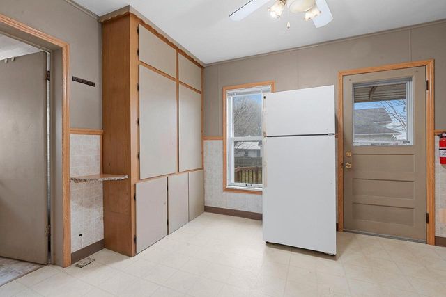 1318 BABBITZ AVENUE, Oshkosh, WI 54901