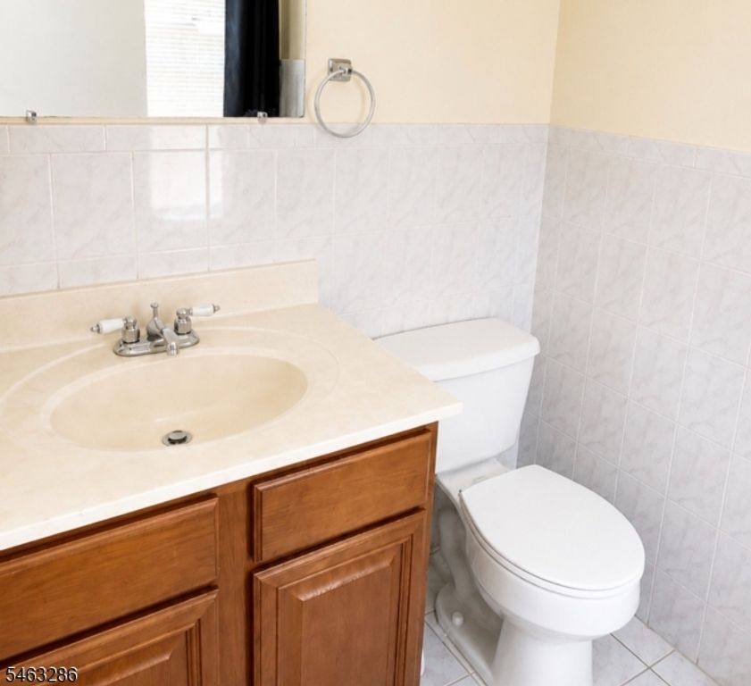 25 Holland St, Newark City, NJ 07103 — photo 5