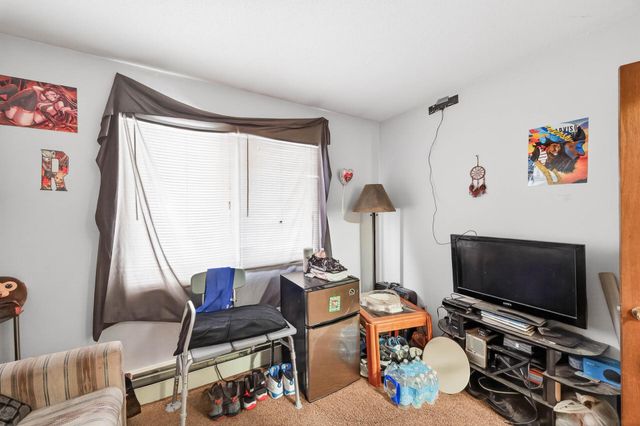 2725 Virginia Avenue N, New Hope, MN 55427